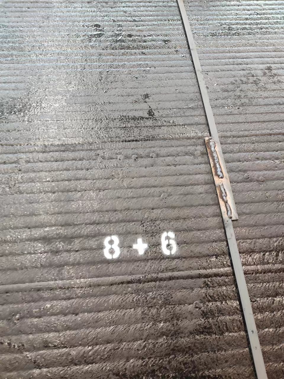 天津4+8+4耐磨板，双面焊耐磨板