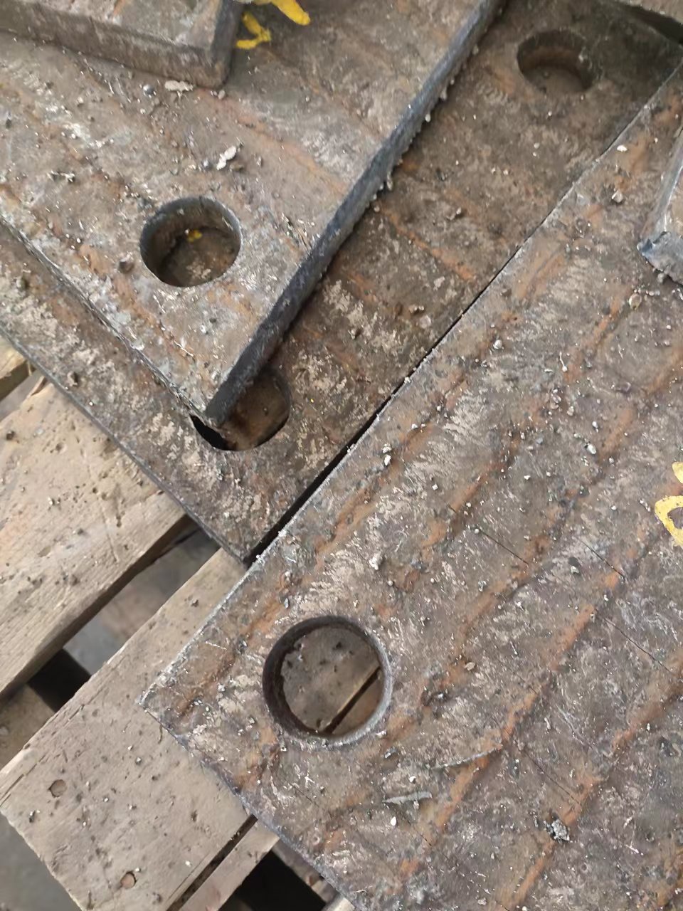 天津堆焊耐磨板